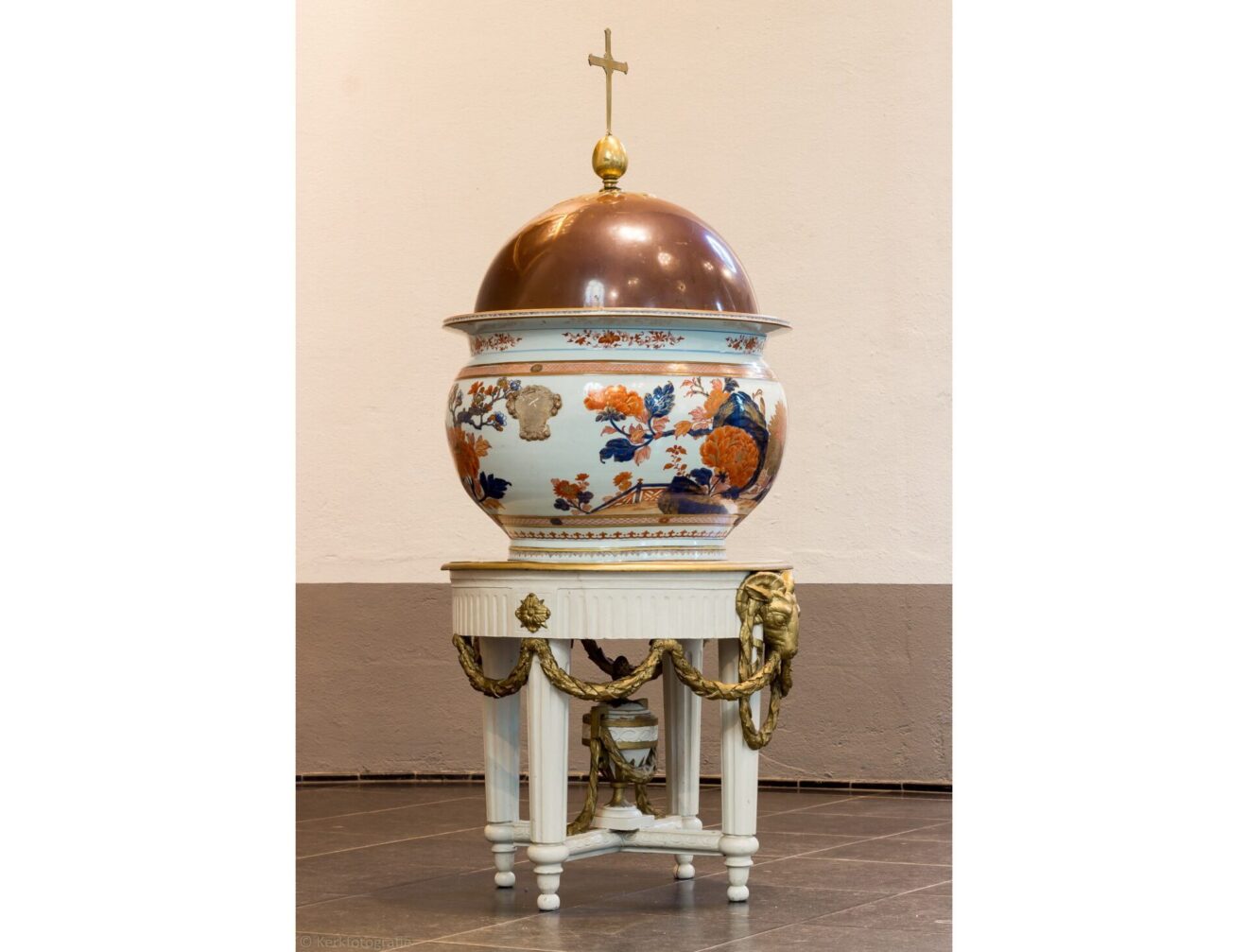 Kerkfotografie doopvont