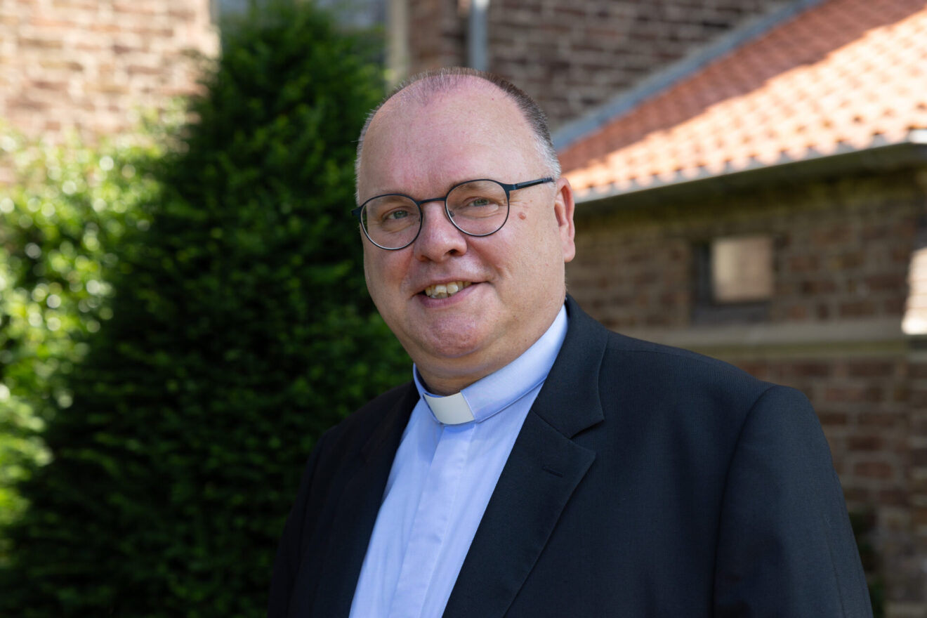 Pastoor Harrold Zemann Foto Simone de Vette