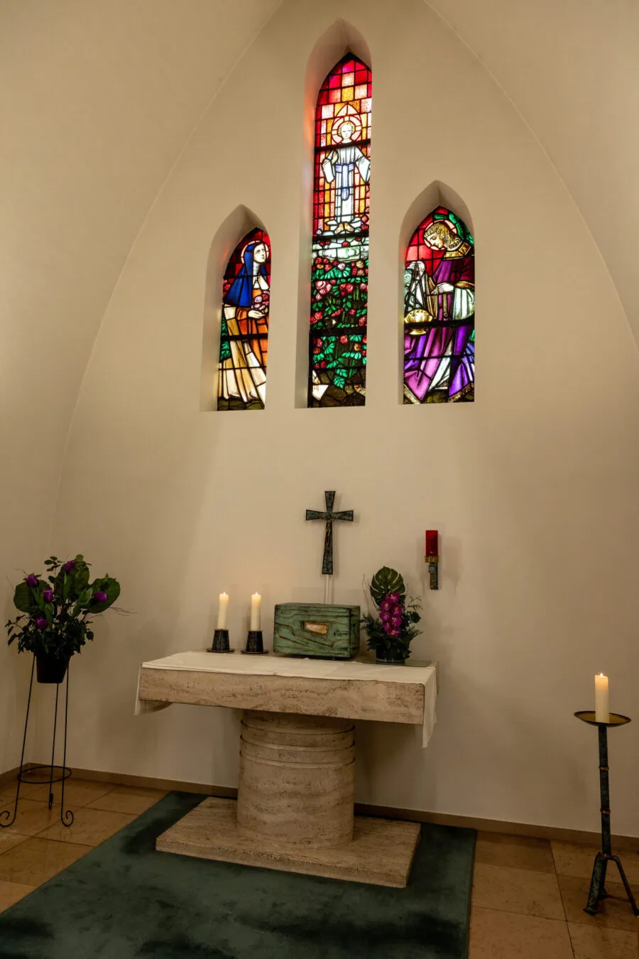 Locatie Maarn St. Theresiakerk interieur