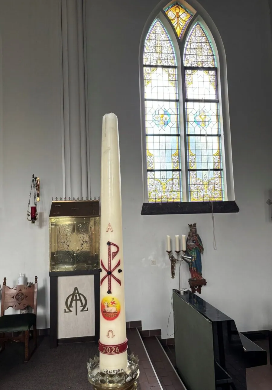 Paaskaars Leusden St Jozefkerk