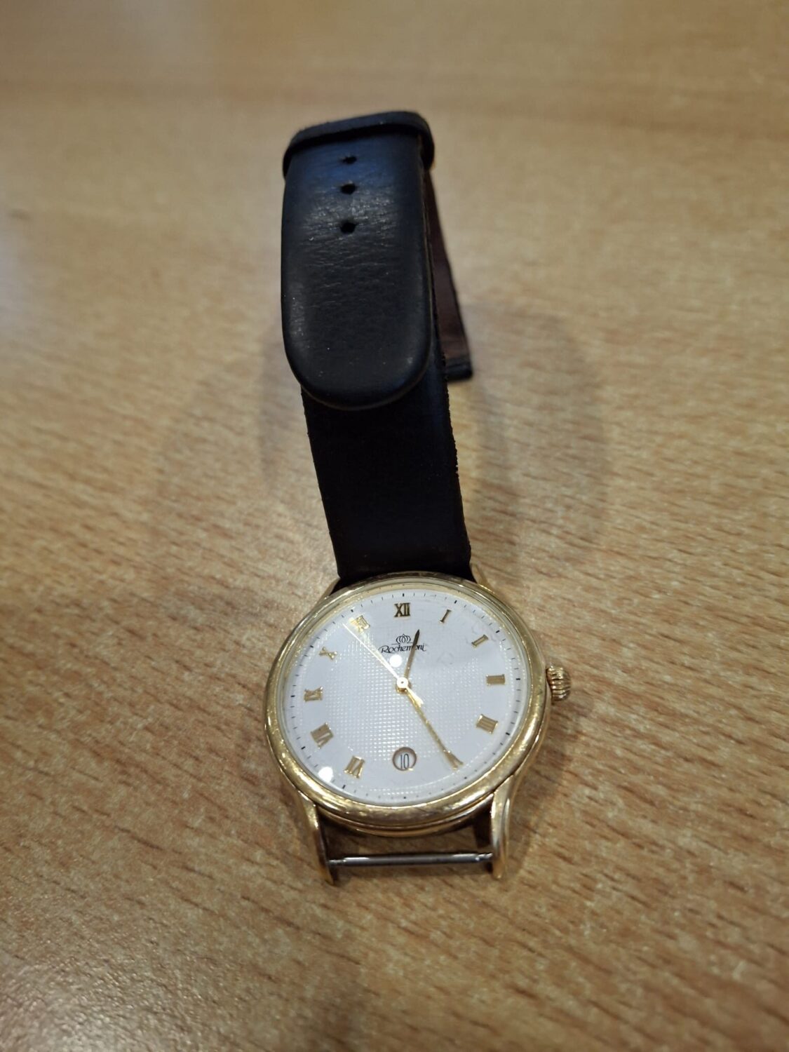 horloge 90944502 23a3 48a7 8240 e8c64660031a