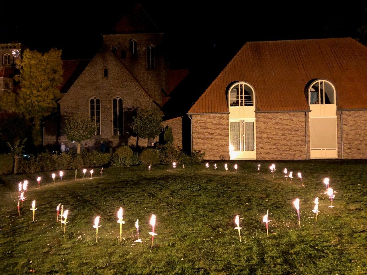 Oecumenische viering vredesweek Achterveld Foto Mary Kralt