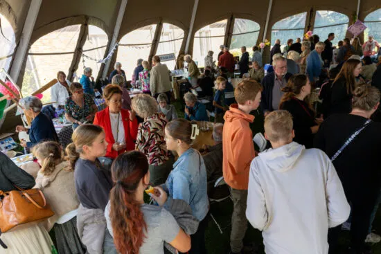 presenteer activiteit in Franciscustent